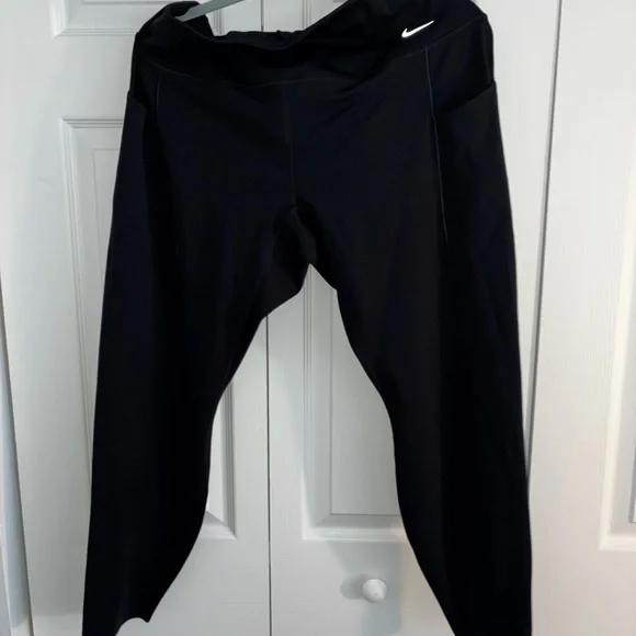 🔥 $3 Plus-Size Activewear Sale! 🔥 - Picture 5 of 8